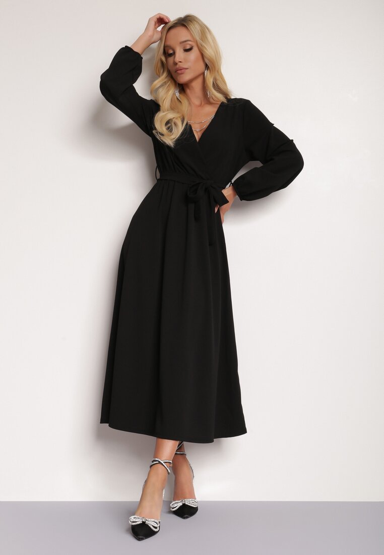 

Чорна Сукня, Чорний