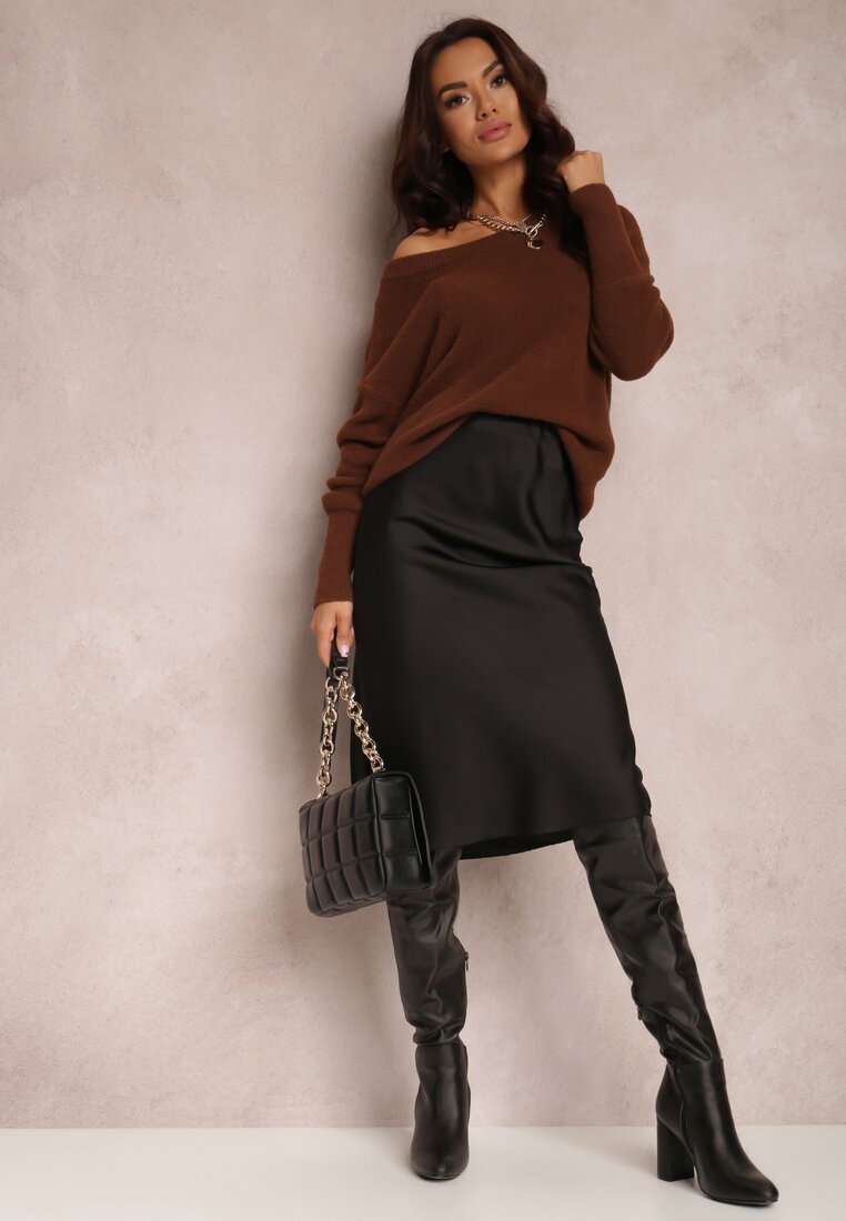 

Чорна Спідниця, Чорний