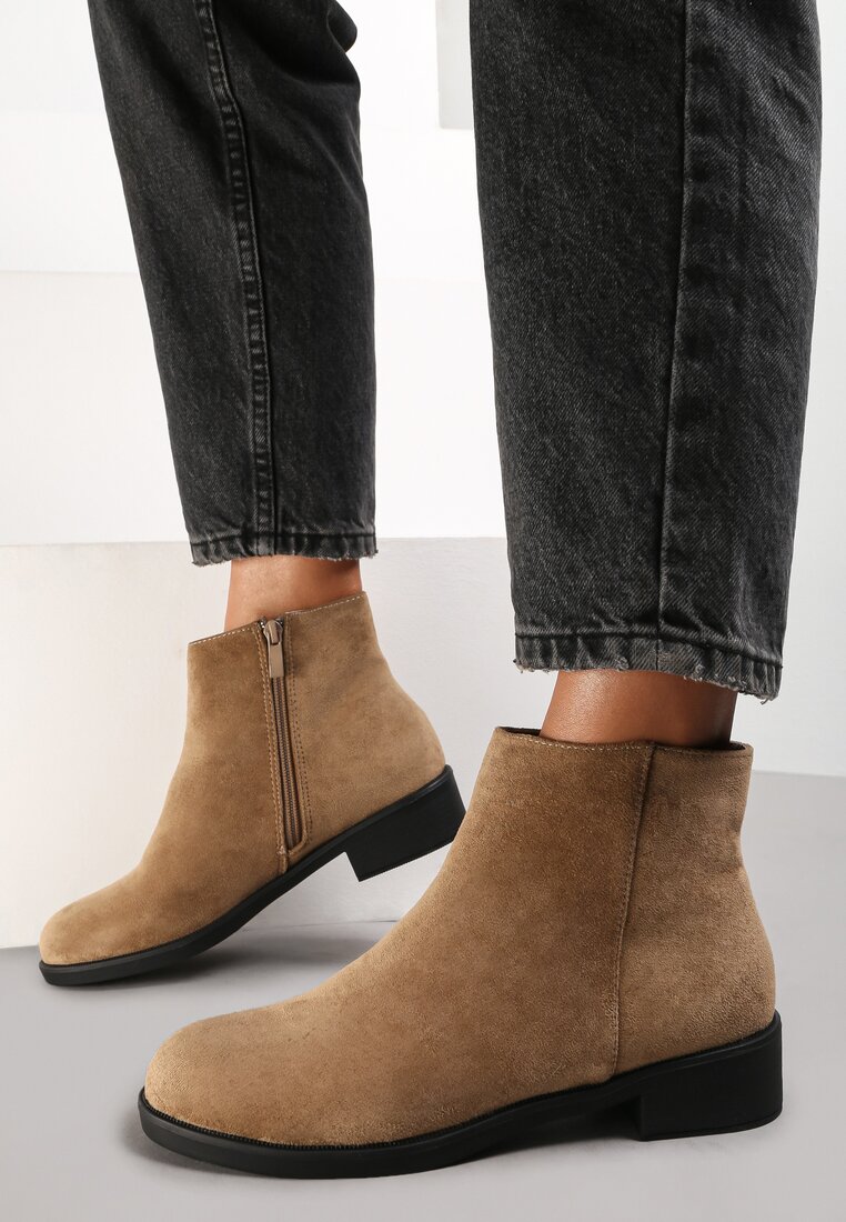 

Бежеві Черевики, Бежевий