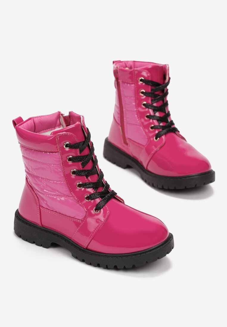 

Рожеві Черевики, Рожевий