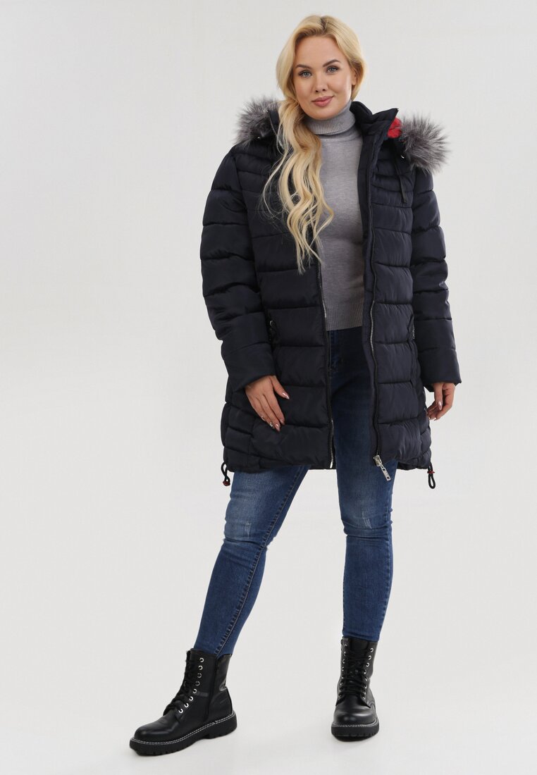 

Синя Куртка, Синій