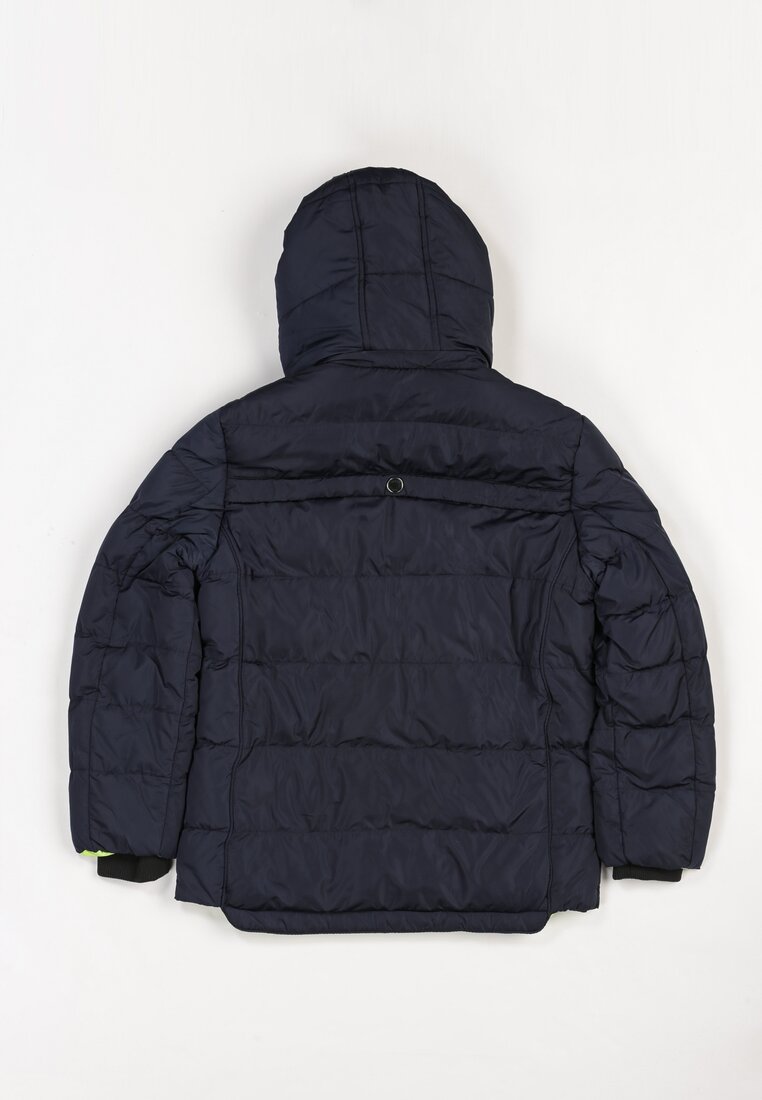 

Синя Куртка, Синій