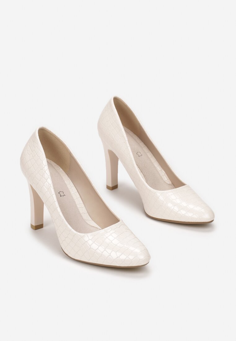 

Бежеві Туфлі, Бежевий