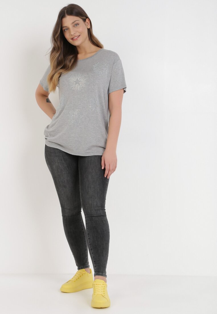 

Сіра Футболкa, Сірий