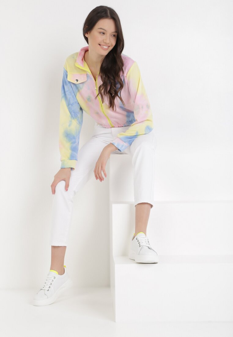 

Жовта Толстовка, Жовтий