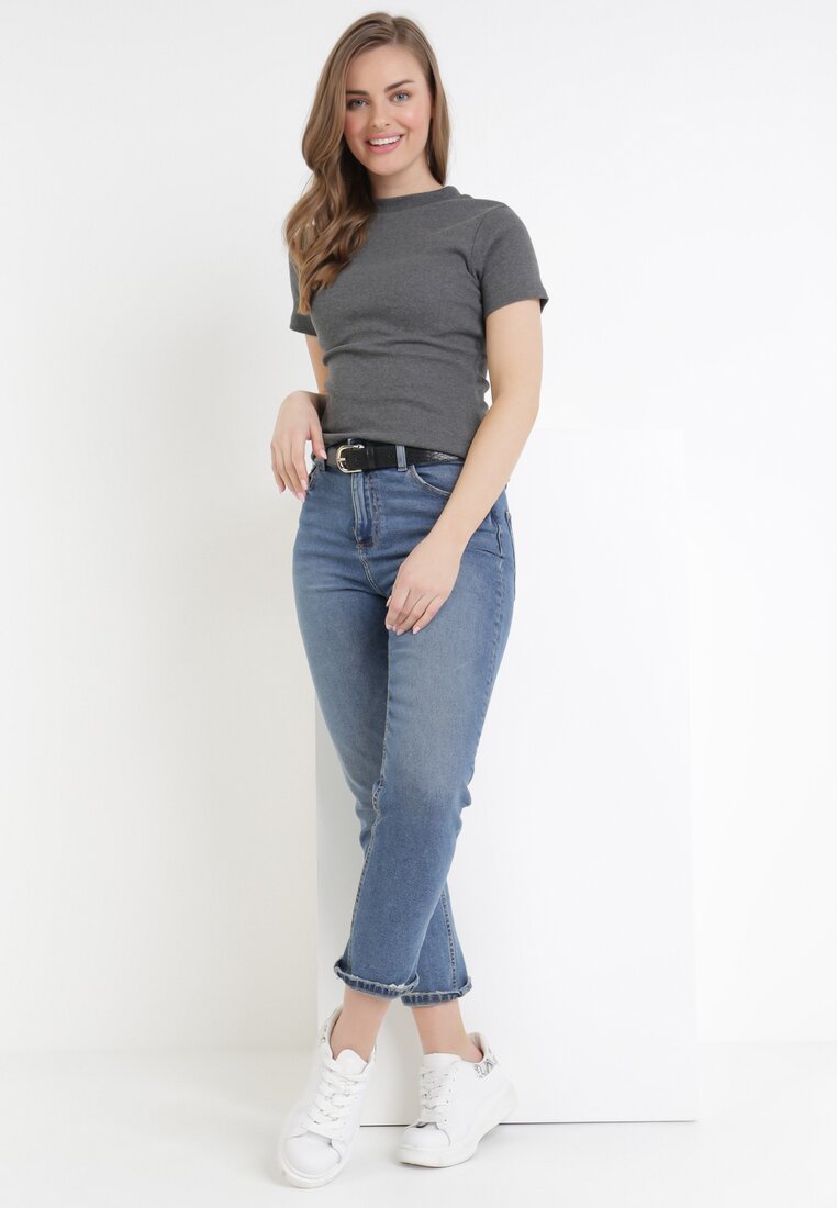 

Сіра Футболкa, Сірий