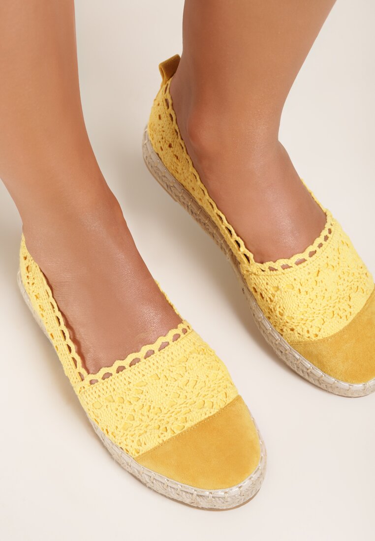 

Жовті Еспадрильї, Жовтий