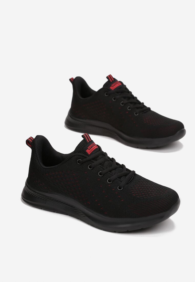 

Чорні Кросівки, Чорний