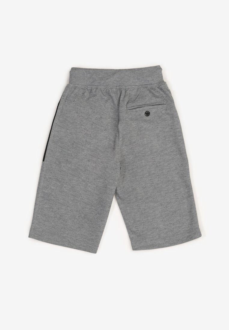 

Ясно-Сірі Шорти, Сірий