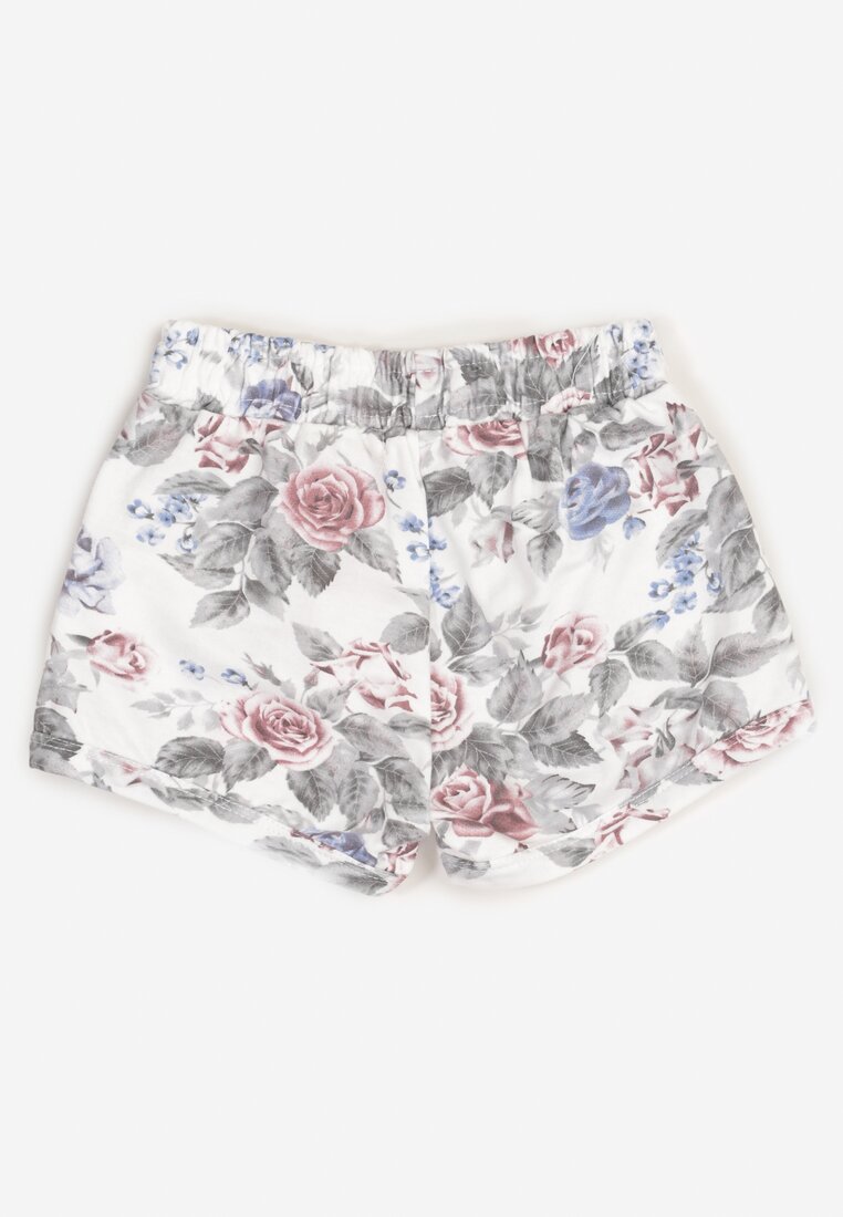 

Білі Шорти, Білий