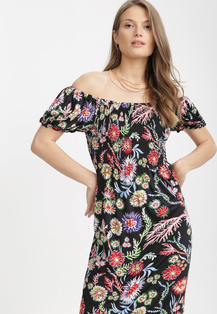 

Чорна Сукня, Чорний