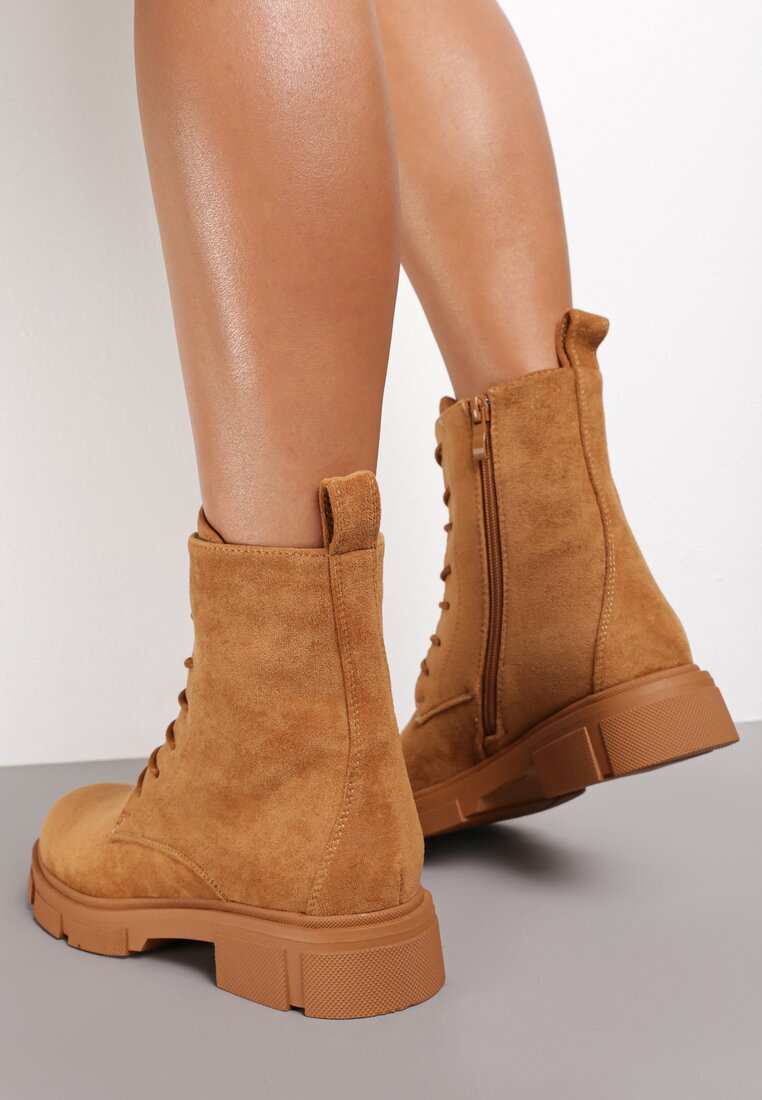 

Карамельні Черевики, Карамельний