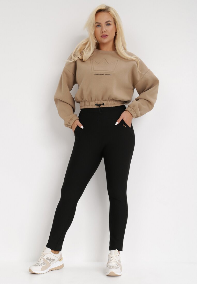 

Чорні Штани, Чорний