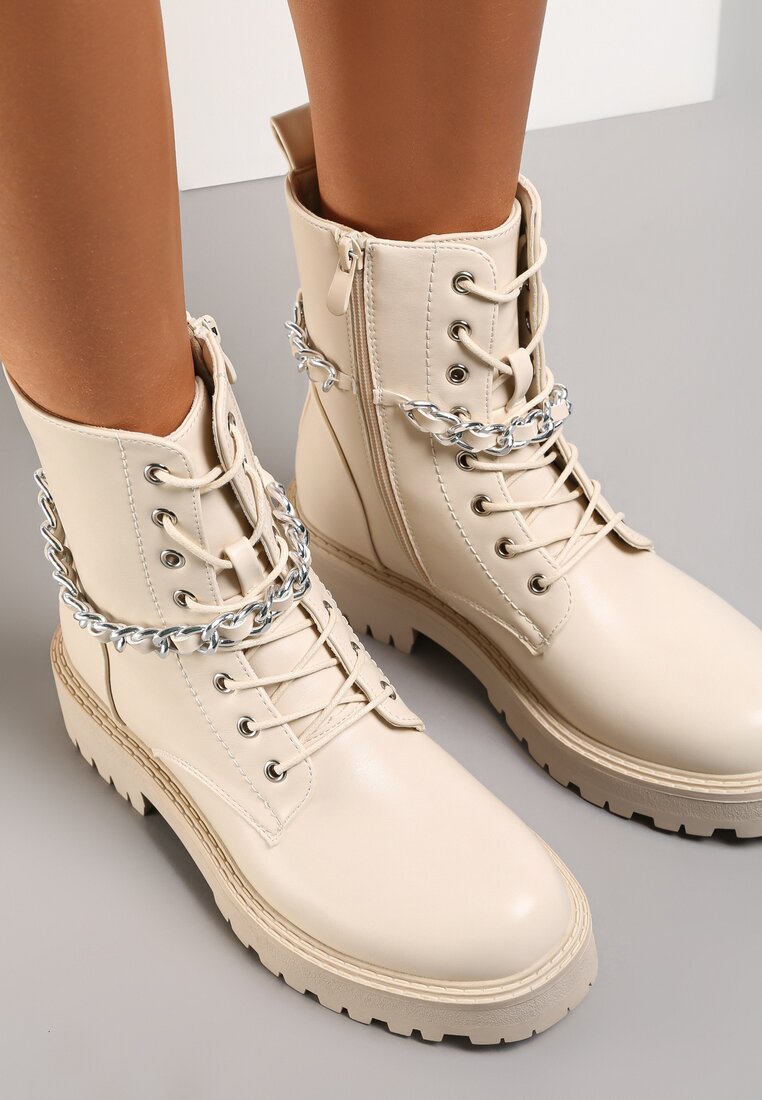 

Бежеві Черевики, Бежевий