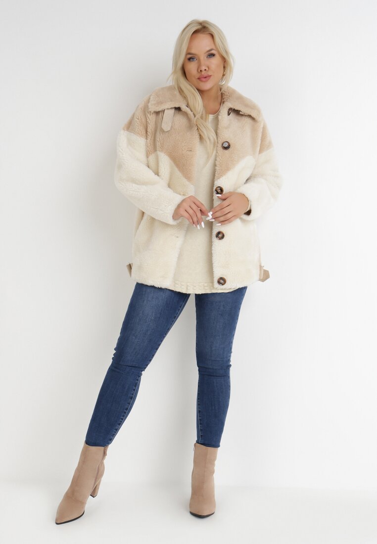 

Бежевий Светр