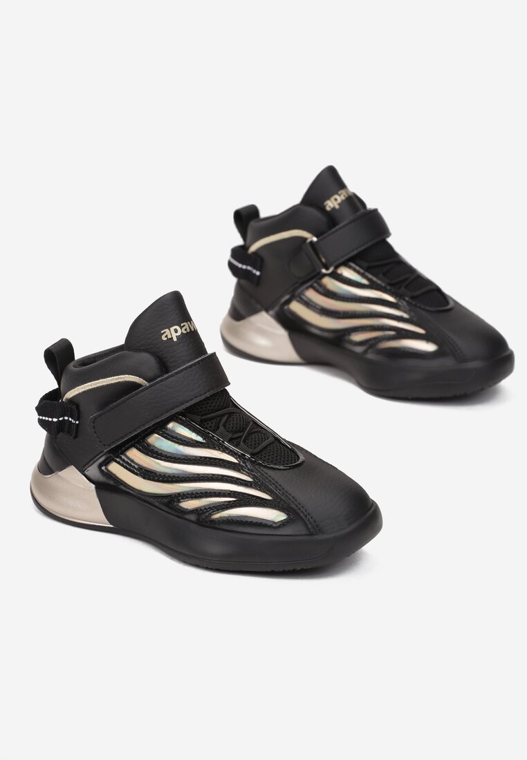 

Чорно-Золоті Кросівки, Золотий