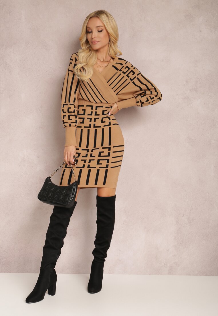 

Темно-Бежева Сукня, Бежевий