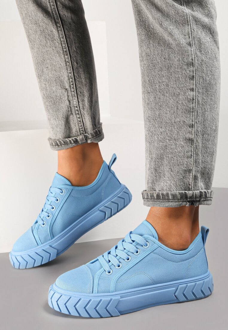 

Блакитні Кеди, Блакитний