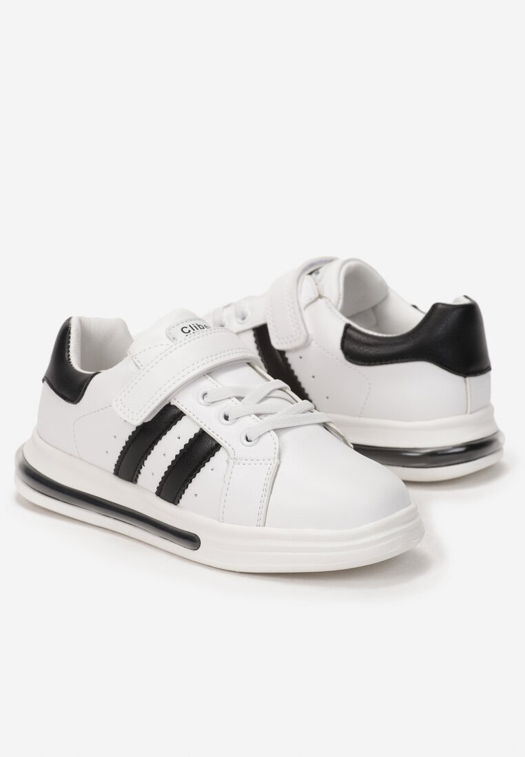 

Білі Кросівки, Білий