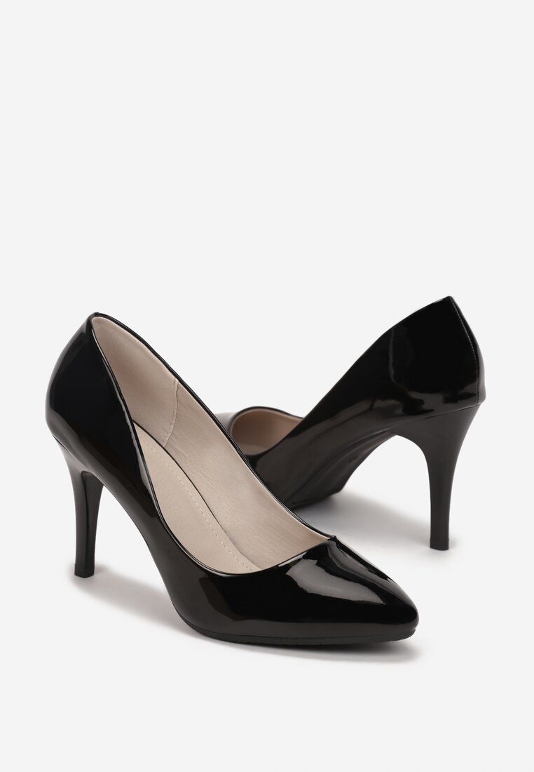 

Чорні Туфлі, Чорний