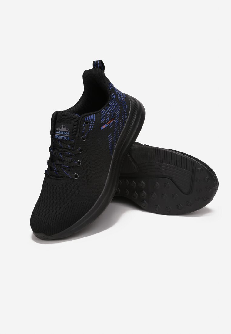 

Чорно-Сині Кросівки, Чорний