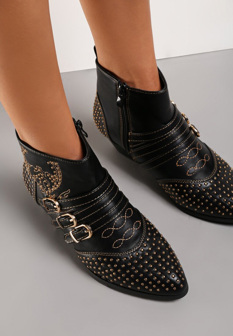 

Чорні Ботильйони, Чорний